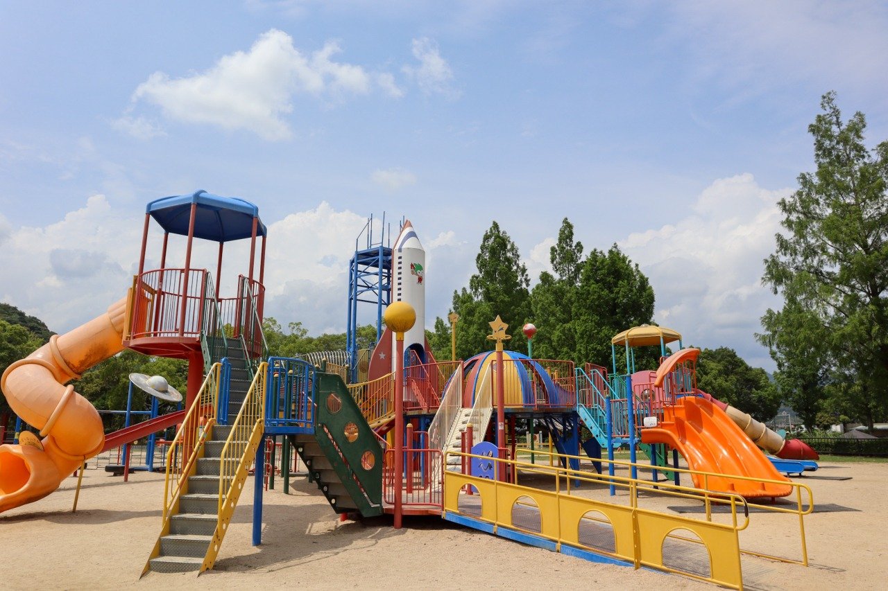 🏞️ 유신 백년 기념 공원(이신햐쿠넨키넨코엔) 이미지 1